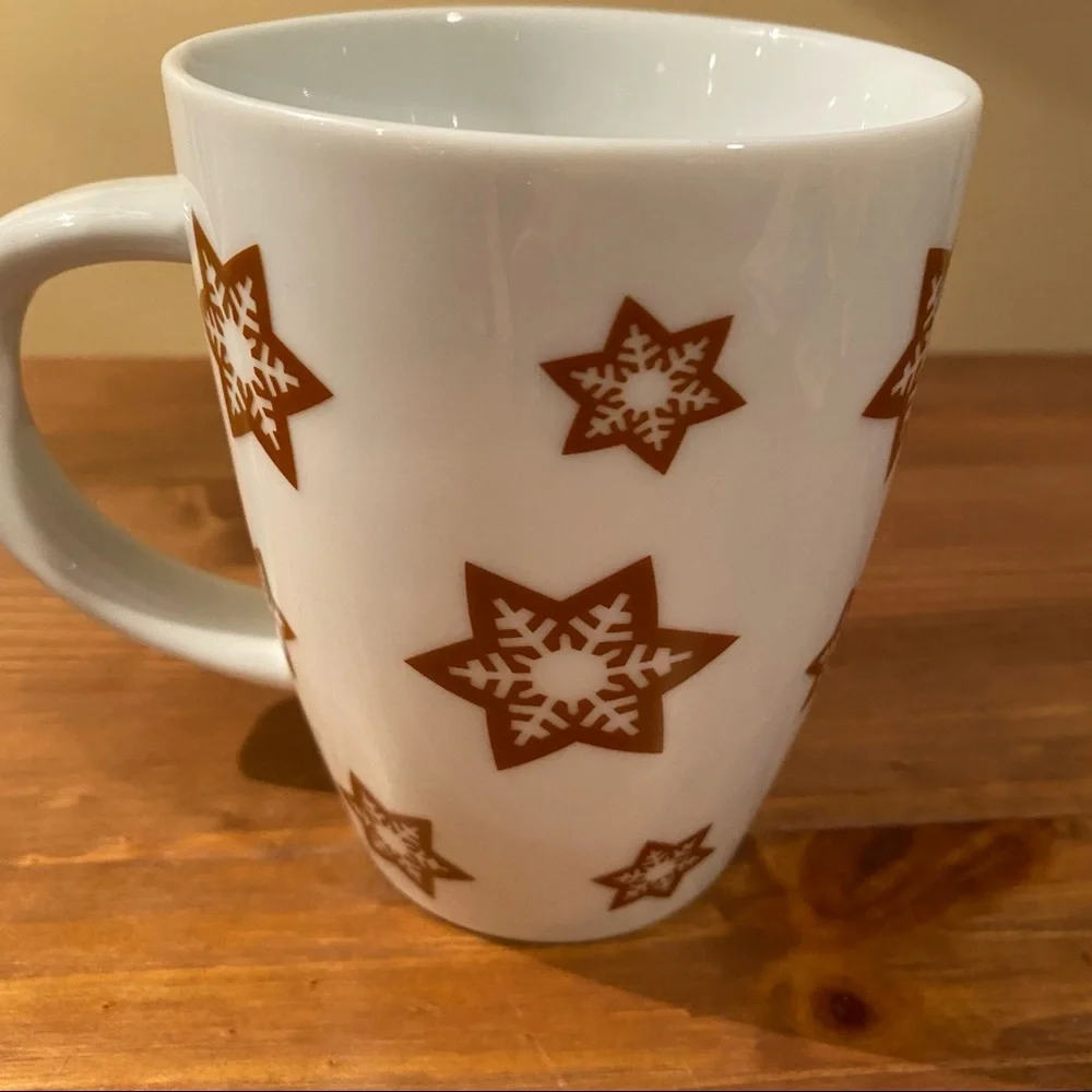 Crate & Barrel Christmas Mug Ice Skating Gingerbread Man NWOT